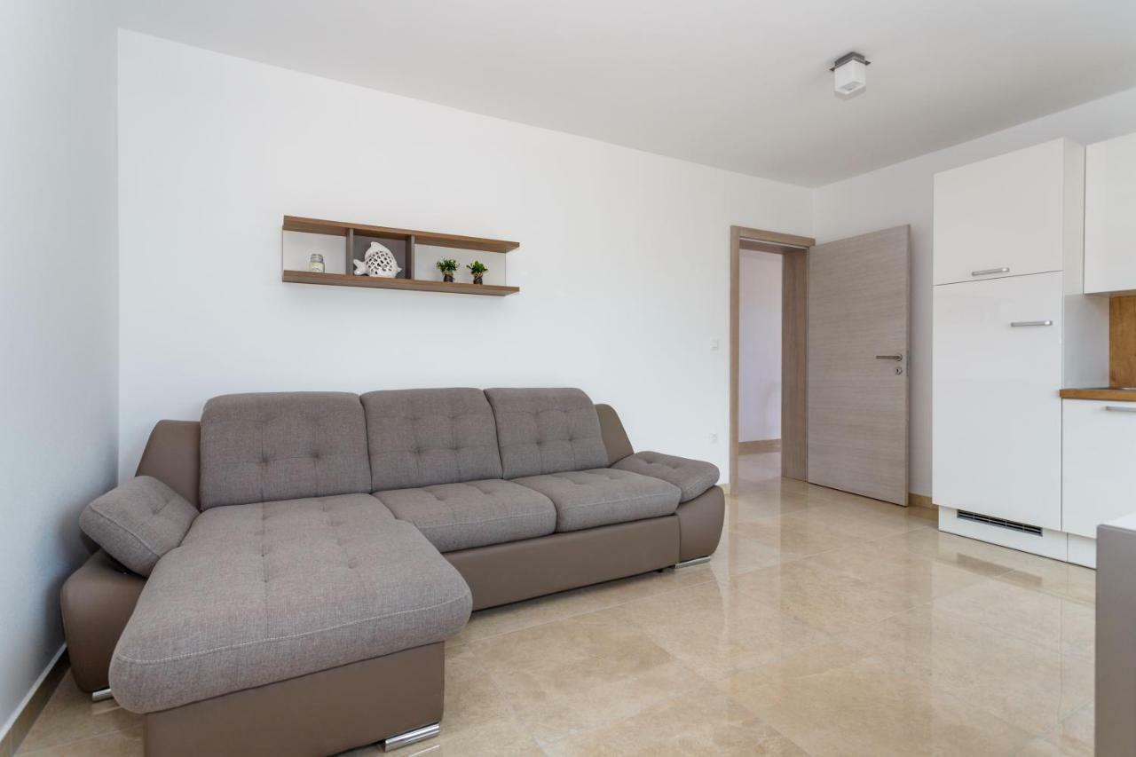 Apartman Maslina Krk Town Buitenkant foto
