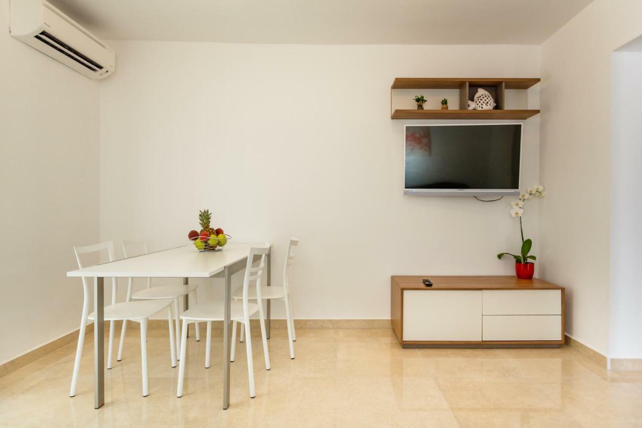 Apartman Maslina Krk Town Buitenkant foto