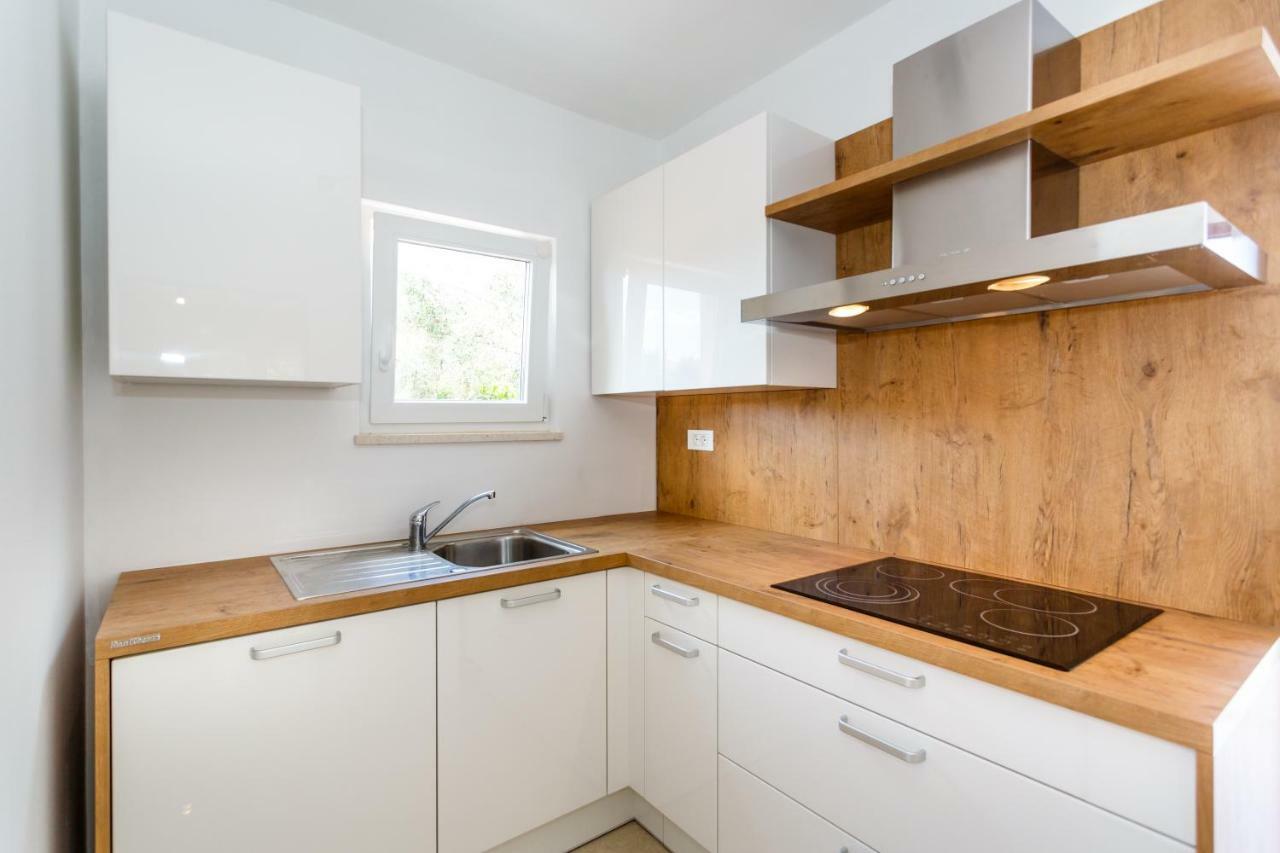 Apartman Maslina Krk Town Buitenkant foto