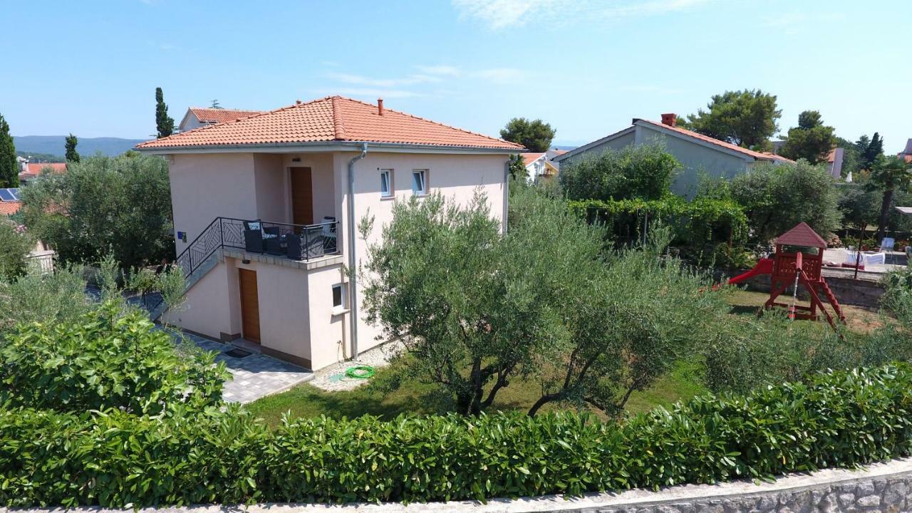 Apartman Maslina Krk Town Buitenkant foto