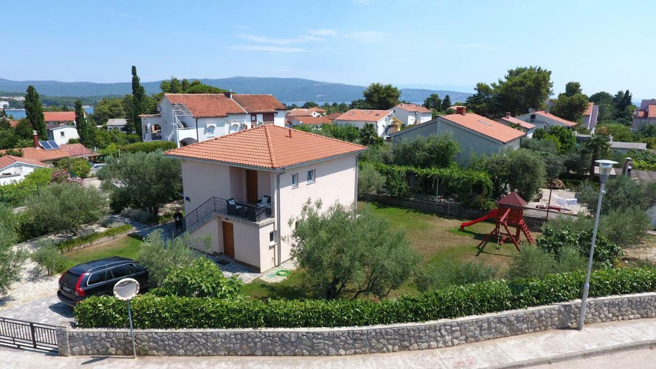 Apartman Maslina Krk Town Buitenkant foto